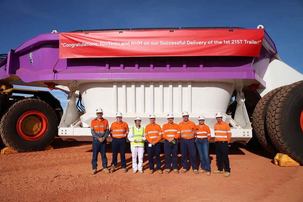 子公司潤邦重機成功交付力拓215噸自卸式礦車車斗 助力客戶優化鋁土礦運載(圖1) 子公司潤邦重機成功交付力拓215噸自卸式礦車車斗 助力客戶優化鋁土礦運載(圖1)